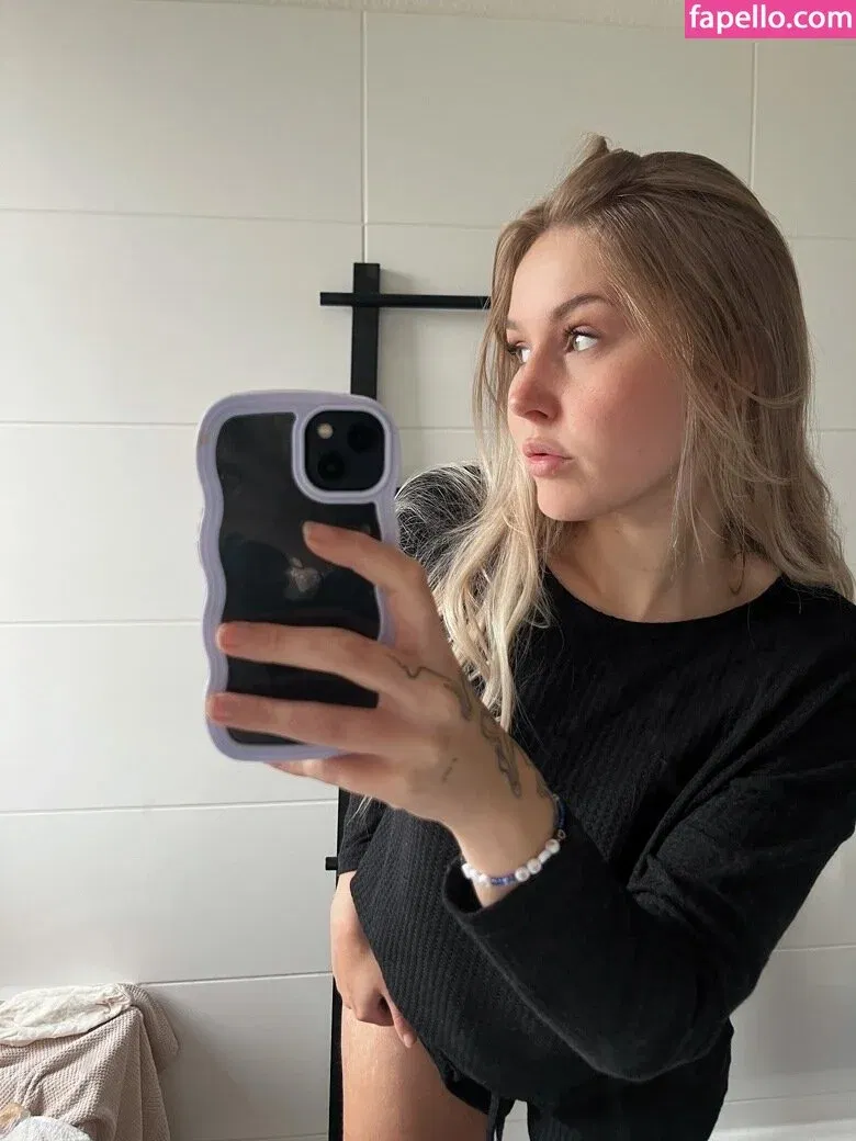 Cirizzle / cirizle / cirizzzle Onlyfans Photo Gallery 