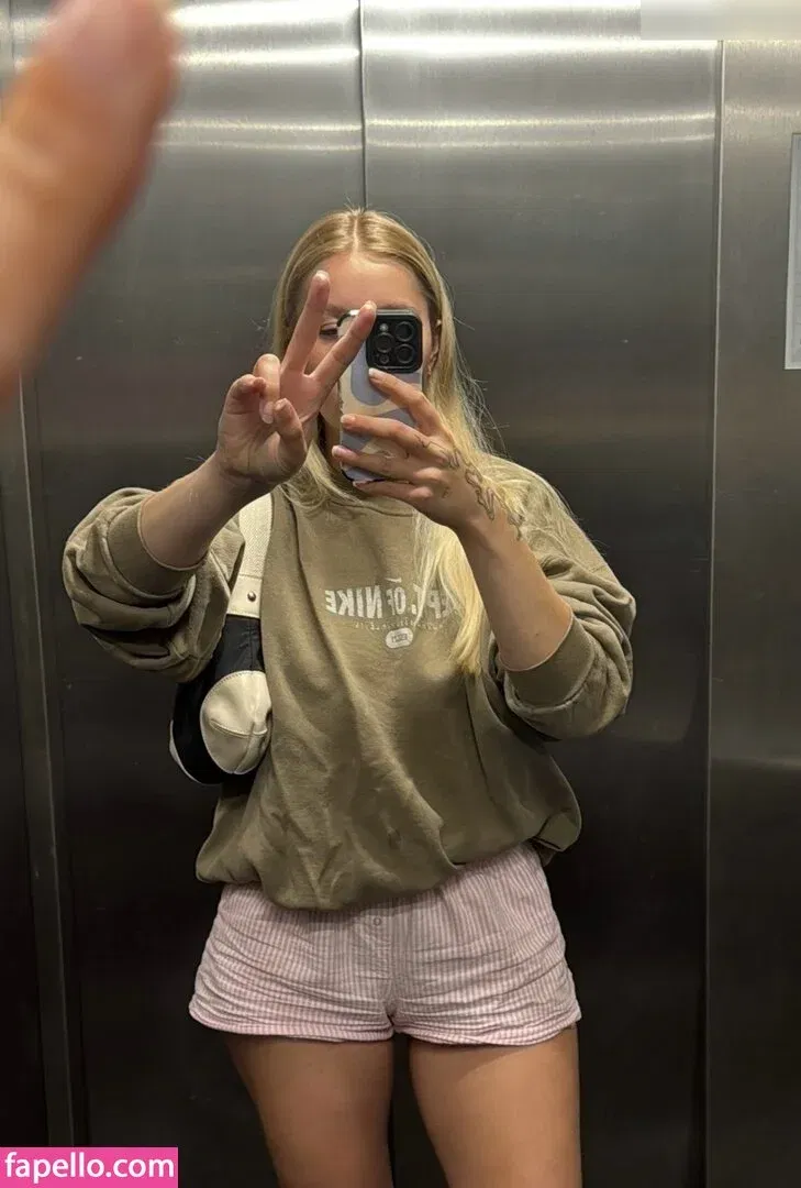 Cirizzle / cirizle / cirizzzle Onlyfans Photo Gallery 