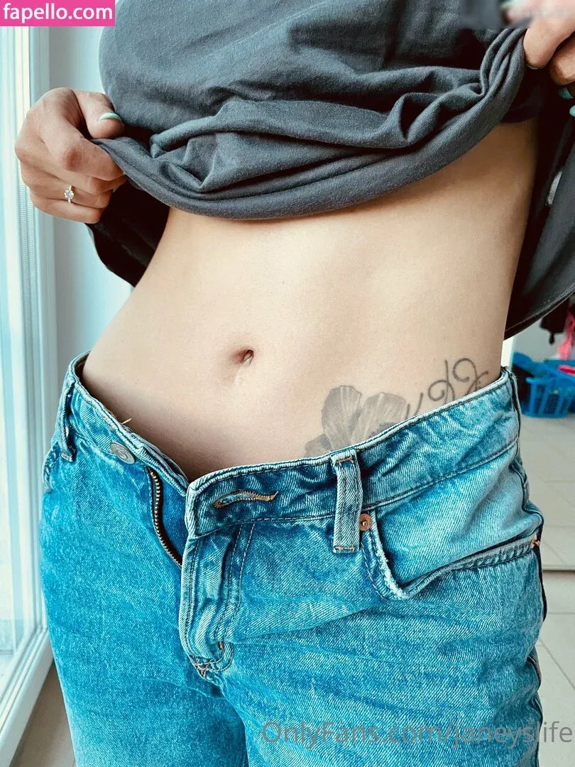 Janeyslife / janeys.life Onlyfans Photo Gallery 