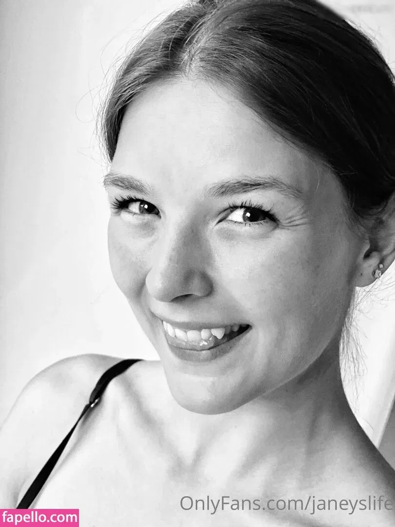 Janeyslife / janeys.life Onlyfans Photo Gallery 