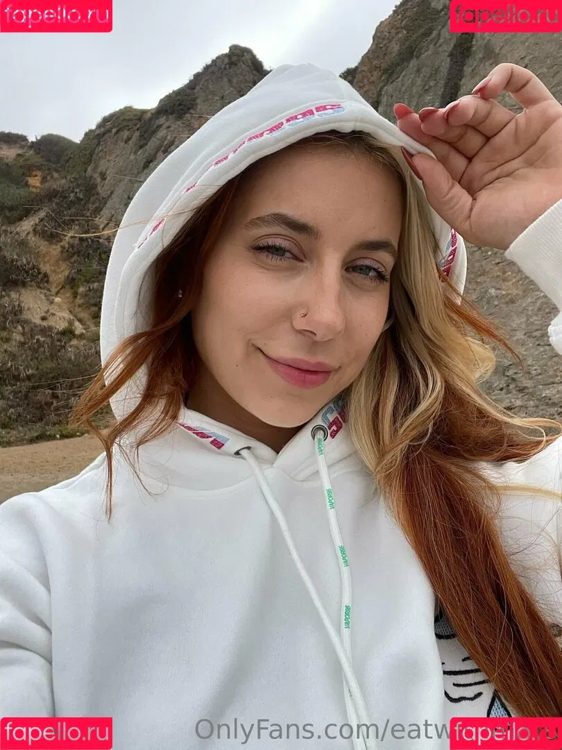 Eatwithmars / Missmars_ / eatwithmars_ Onlyfans Photo Gallery 