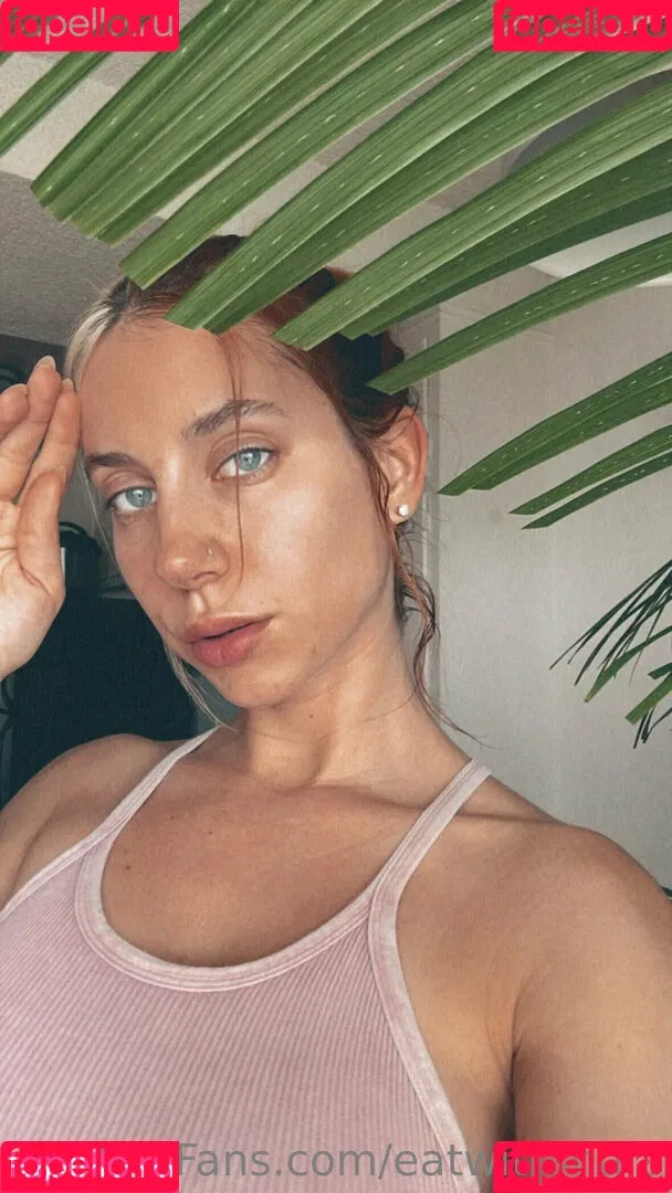 Eatwithmars / Missmars_ / eatwithmars_ Onlyfans Photo Gallery 