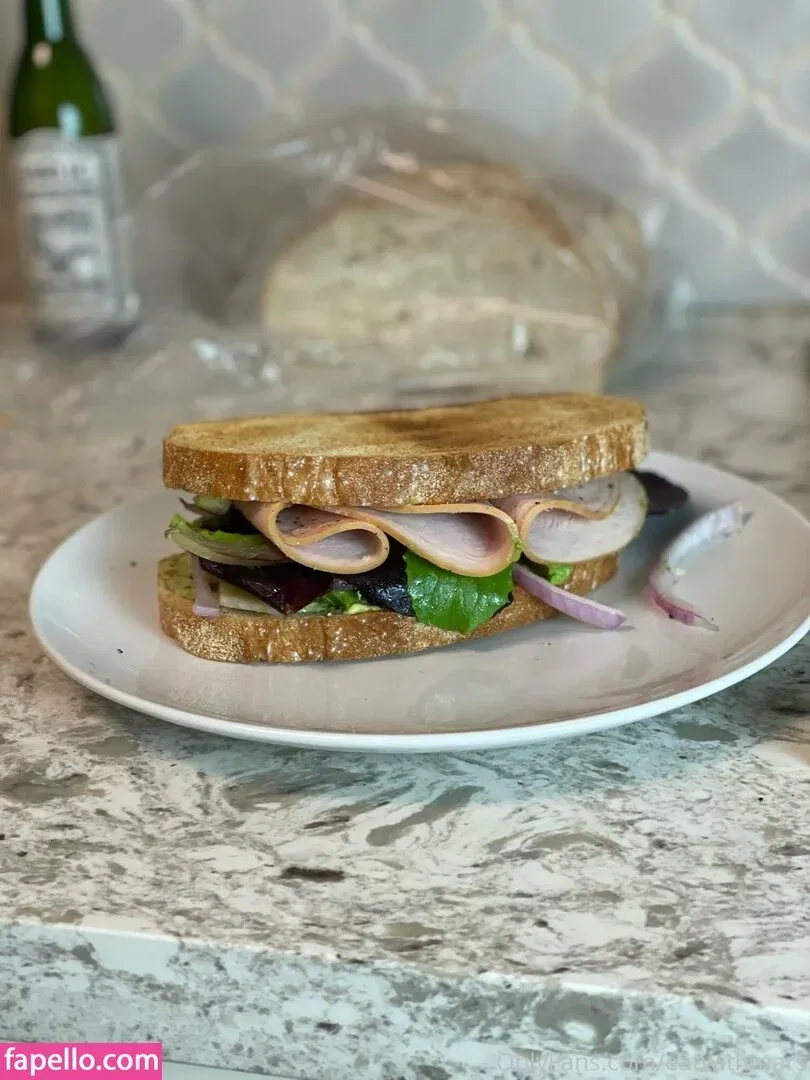 Eatwithmars / Missmars_ / eatwithmars_ Onlyfans Photo Gallery 