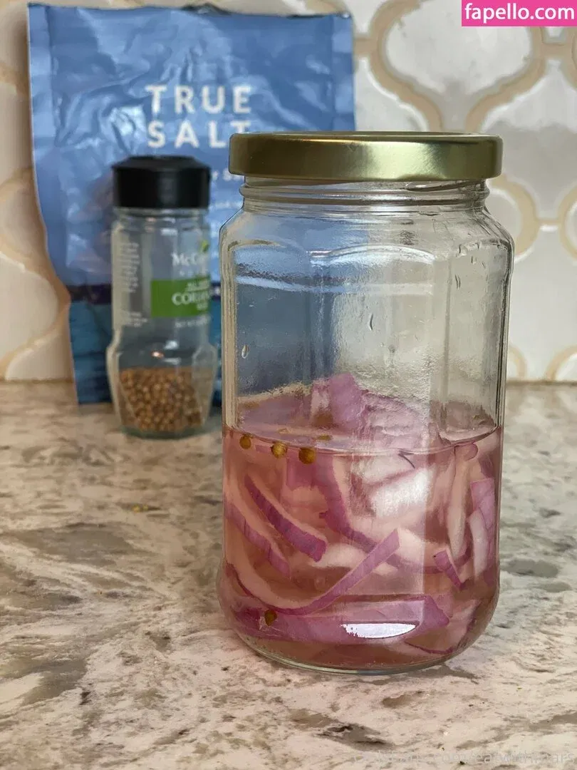 Eatwithmars / Missmars_ / eatwithmars_ Onlyfans Photo Gallery 