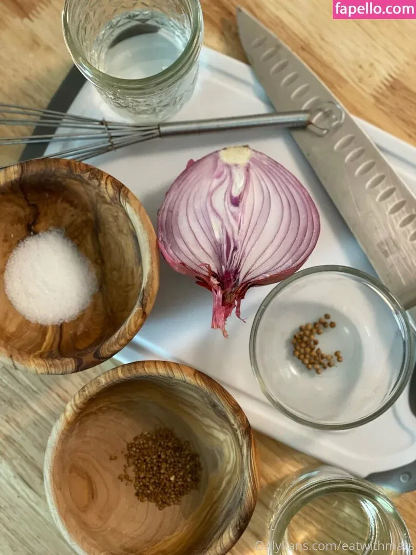 Eatwithmars / Missmars_ / eatwithmars_ Onlyfans Photo Gallery 