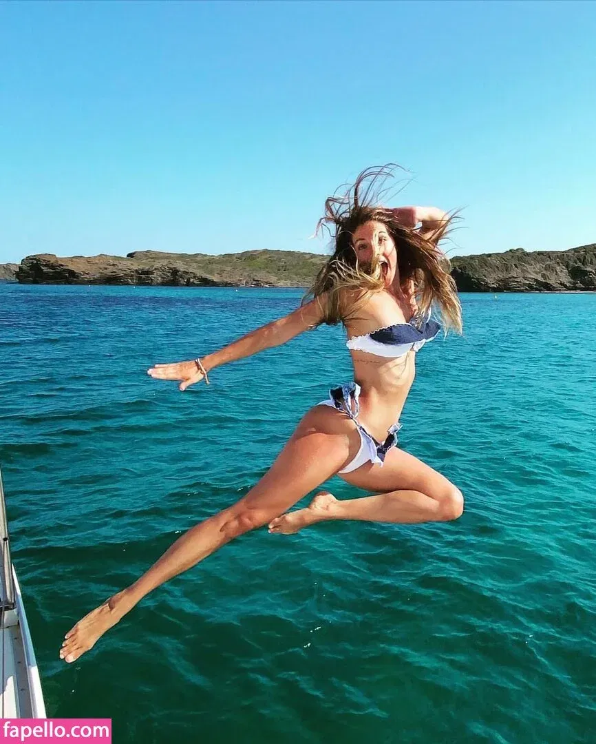 Stephanie Cayo / unlunar Onlyfans Photo Gallery 