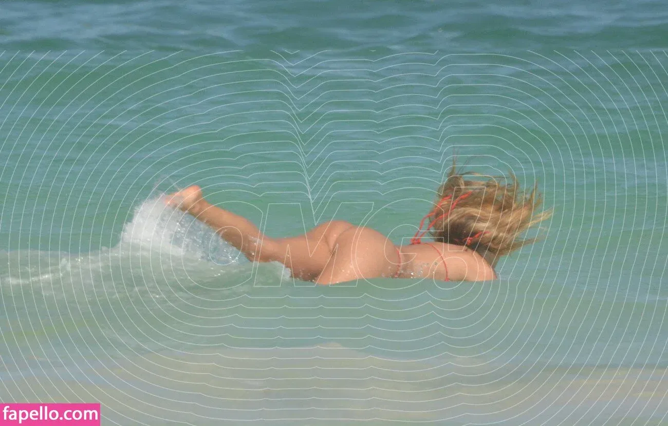 Stephanie Cayo / unlunar Onlyfans Photo Gallery 