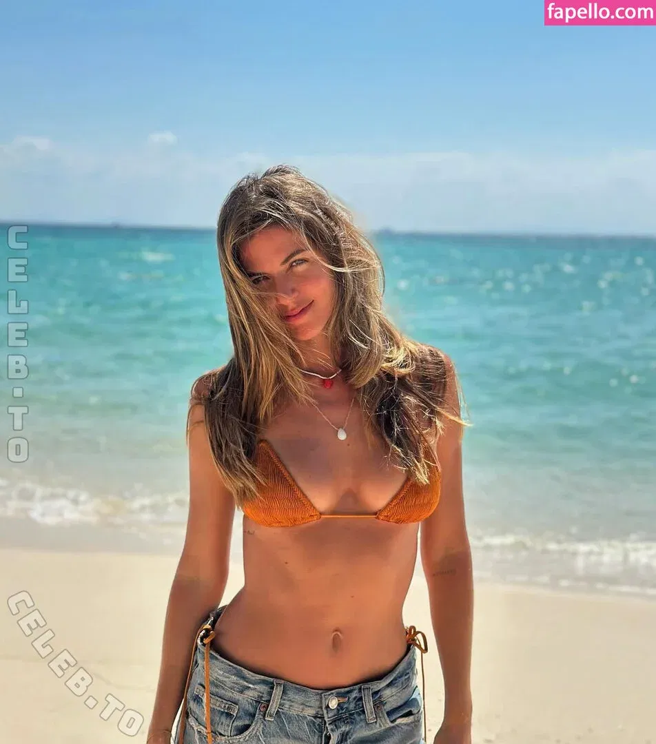 Stephanie Cayo / unlunar Onlyfans Photo Gallery 