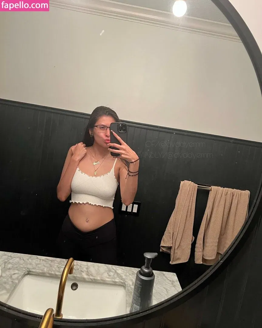 bvbyyem / dvddyemm Onlyfans Photo Gallery 