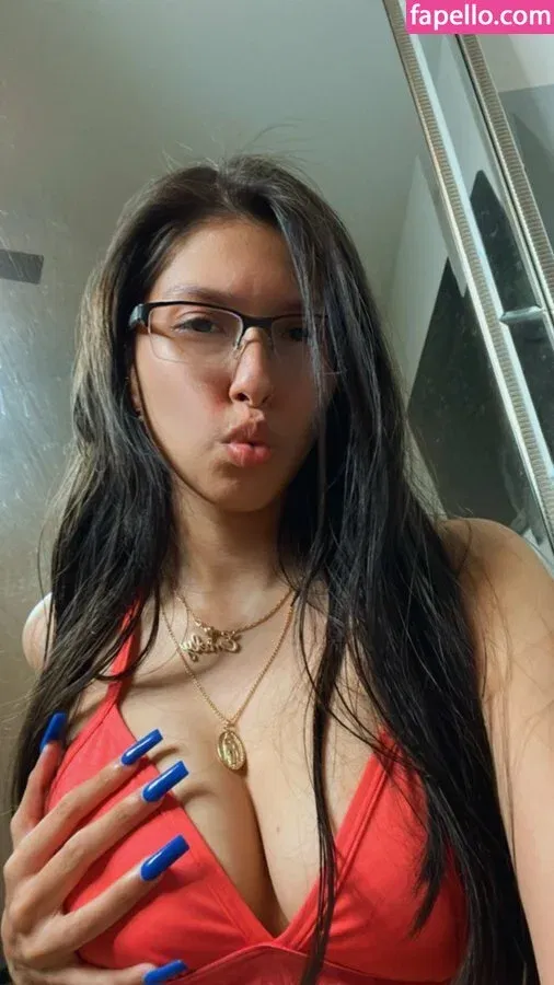 bvbyyem / dvddyemm Onlyfans Photo Gallery 