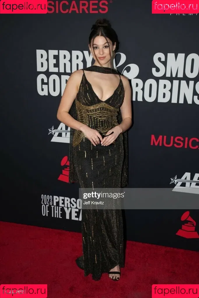 Kira Kosarin / kira_kosarin / kirakosarin Onlyfans Photo Gallery 