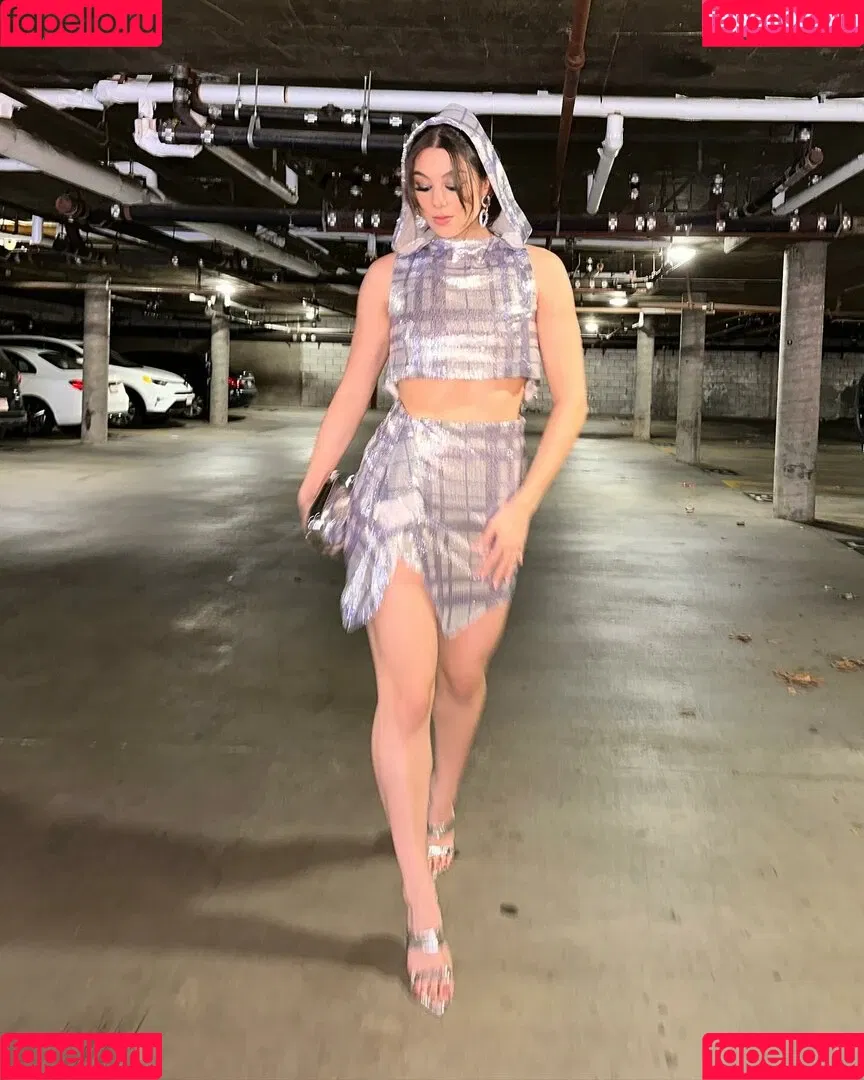 Kira Kosarin / kira_kosarin / kirakosarin Onlyfans Photo Gallery 