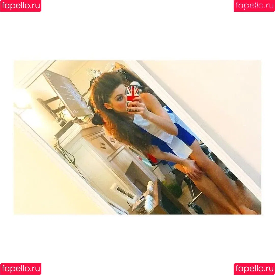 Kira Kosarin / kira_kosarin / kirakosarin Onlyfans Photo Gallery 