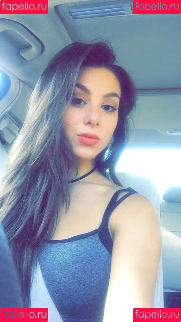 Kira Kosarin / kira_kosarin / kirakosarin Onlyfans Photo Gallery 