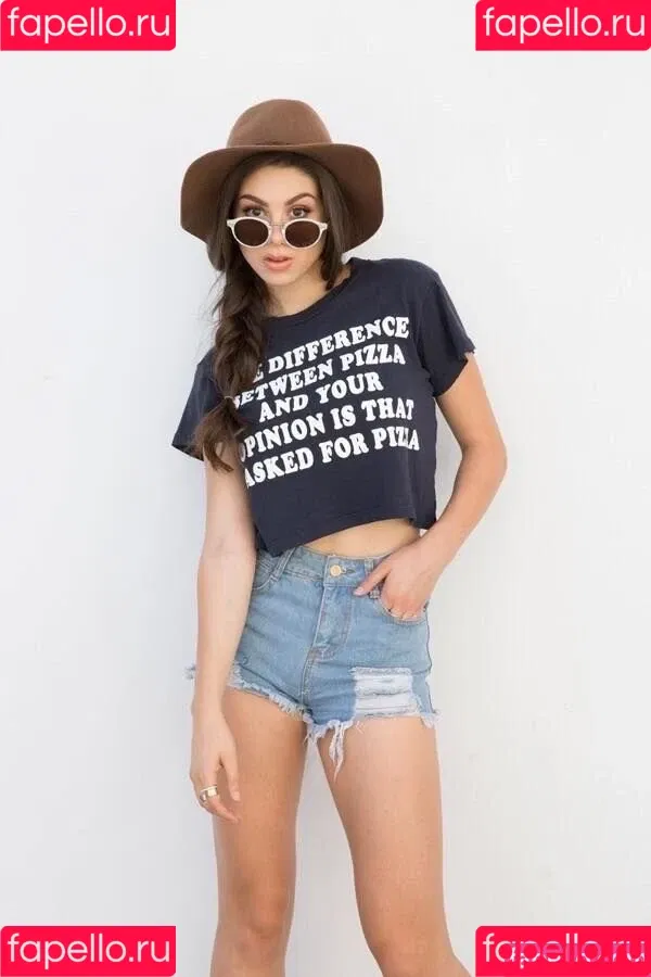 Kira Kosarin / kira_kosarin / kirakosarin Onlyfans Photo Gallery 