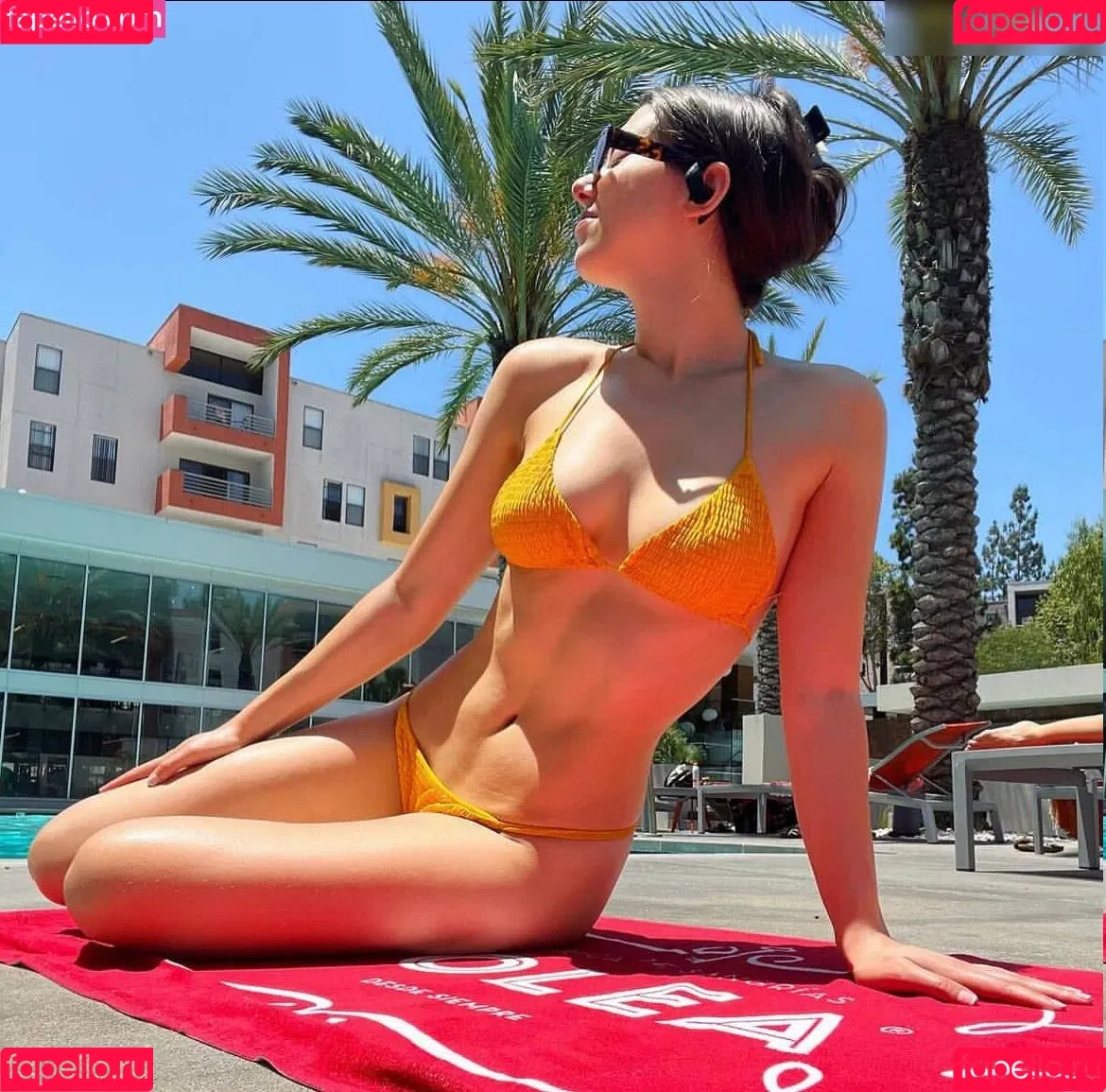 Kira Kosarin / kira_kosarin / kirakosarin Onlyfans Photo Gallery 