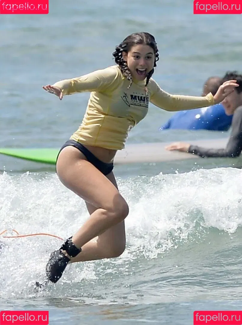 Kira Kosarin / kira_kosarin / kirakosarin Onlyfans Photo Gallery 