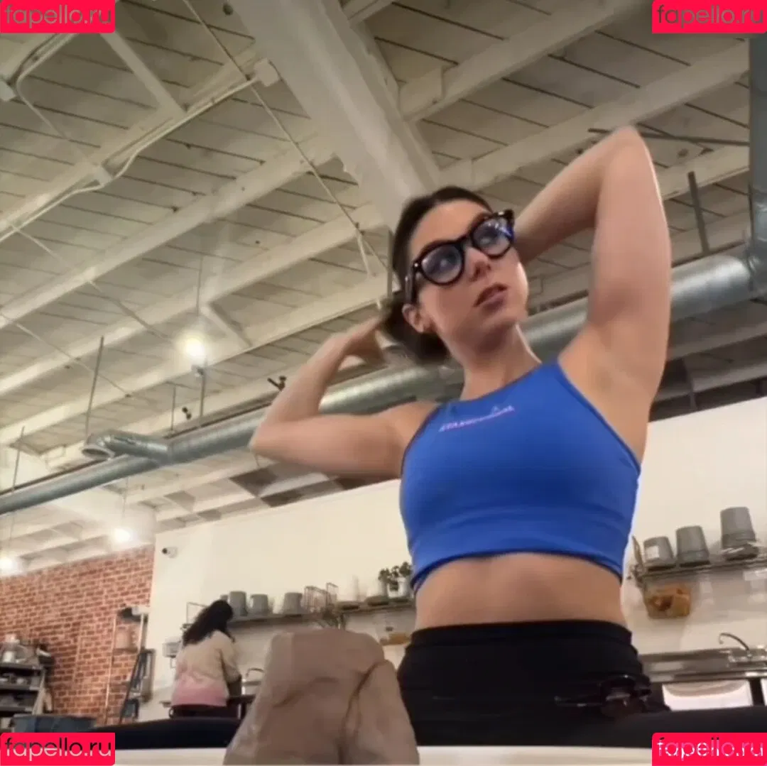 Kira Kosarin / kira_kosarin / kirakosarin Onlyfans Photo Gallery 