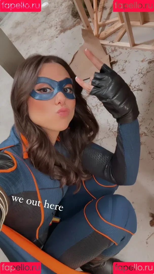 Kira Kosarin / kira_kosarin / kirakosarin Onlyfans Photo Gallery 