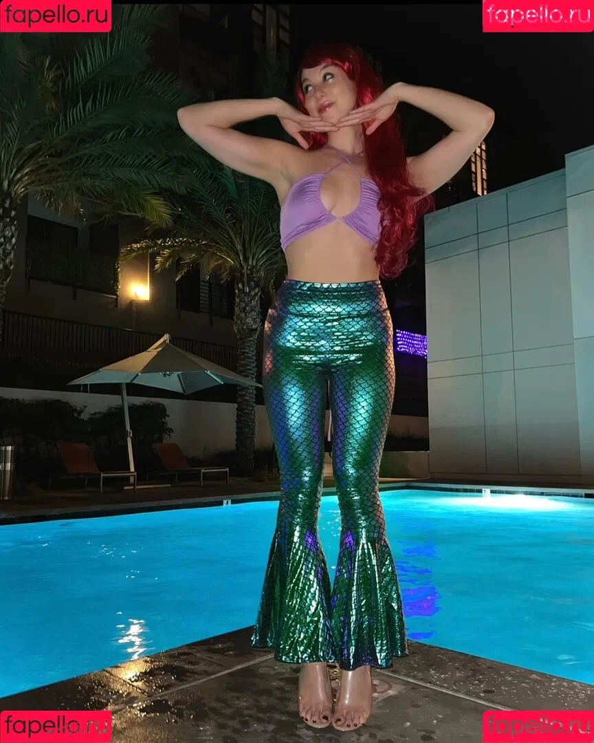 Kira Kosarin / kira_kosarin / kirakosarin Onlyfans Photo Gallery 