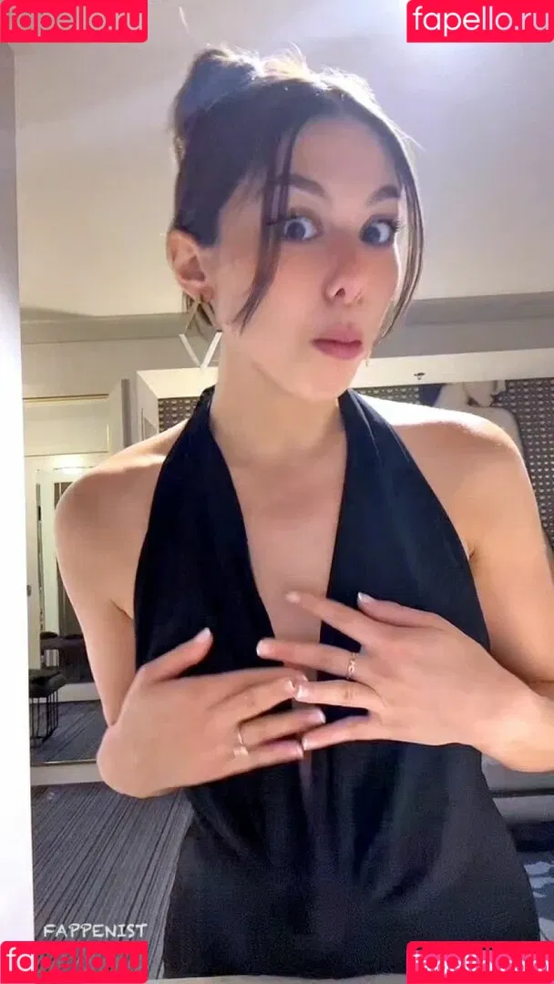 Kira Kosarin / kira_kosarin / kirakosarin Onlyfans Photo Gallery 