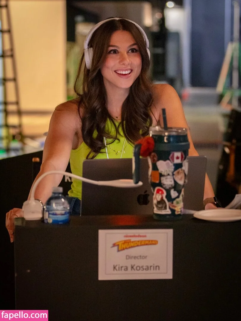 Kira Kosarin / kira_kosarin / kirakosarin Onlyfans Photo Gallery 