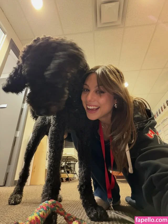 Kira Kosarin / kira_kosarin / kirakosarin Onlyfans Photo Gallery 