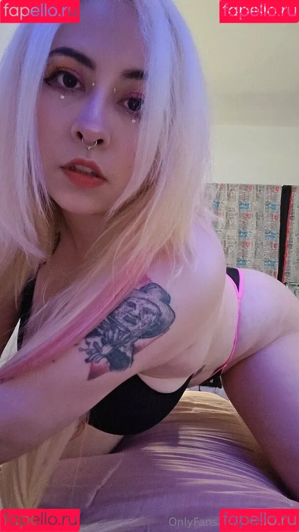 Evy Rosas / evy_rosas / evyrosas Onlyfans Photo Gallery 