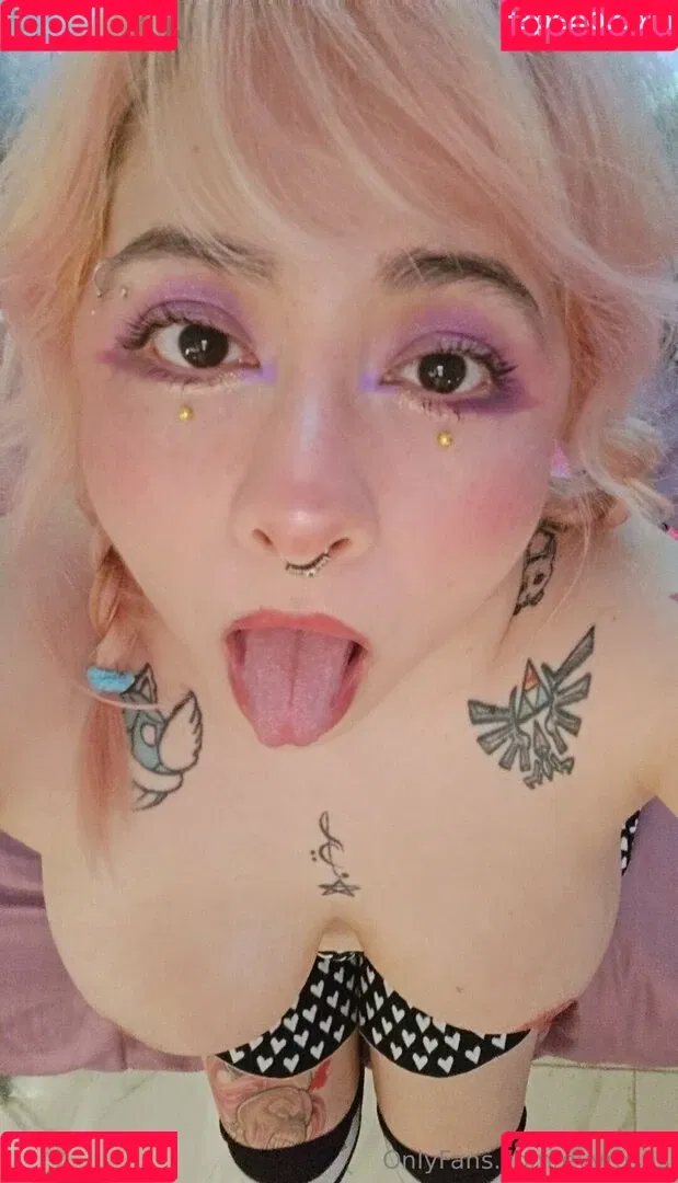 Evy Rosas / evy_rosas / evyrosas Onlyfans Photo Gallery 