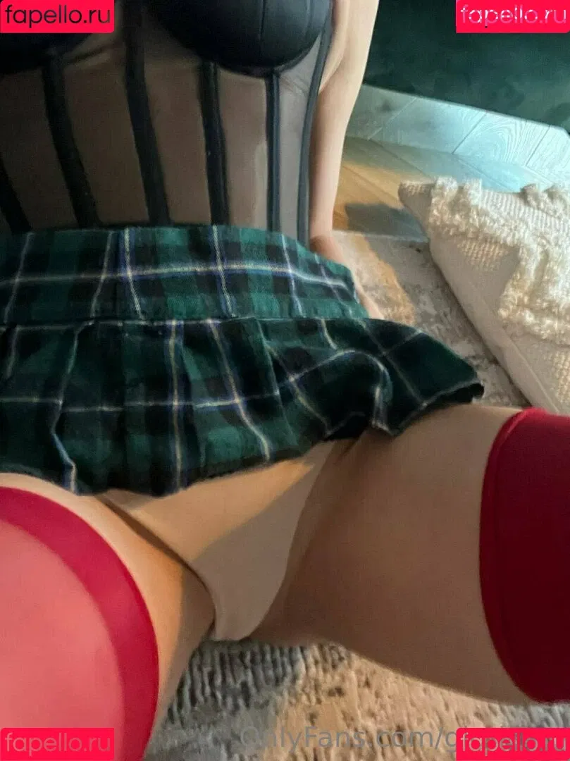 Gloria Sol / gloriasol / sonyafairy Onlyfans Photo Gallery 