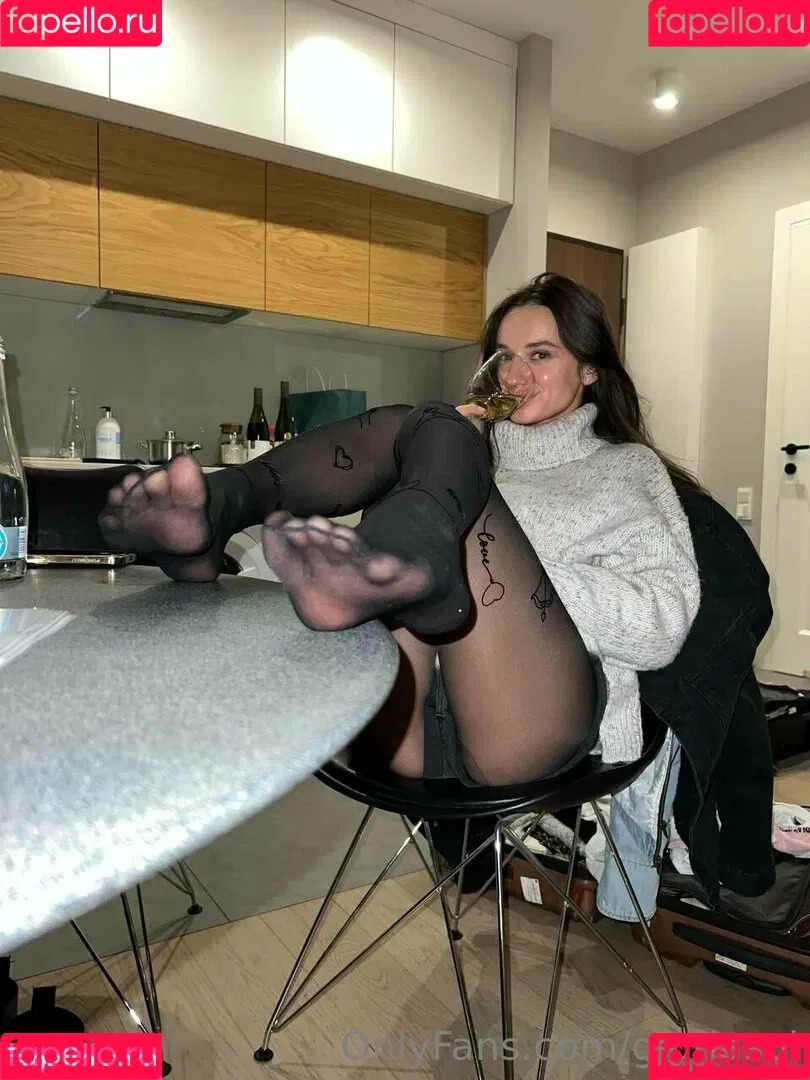 Gloria Sol / gloriasol / sonyafairy Onlyfans Photo Gallery 