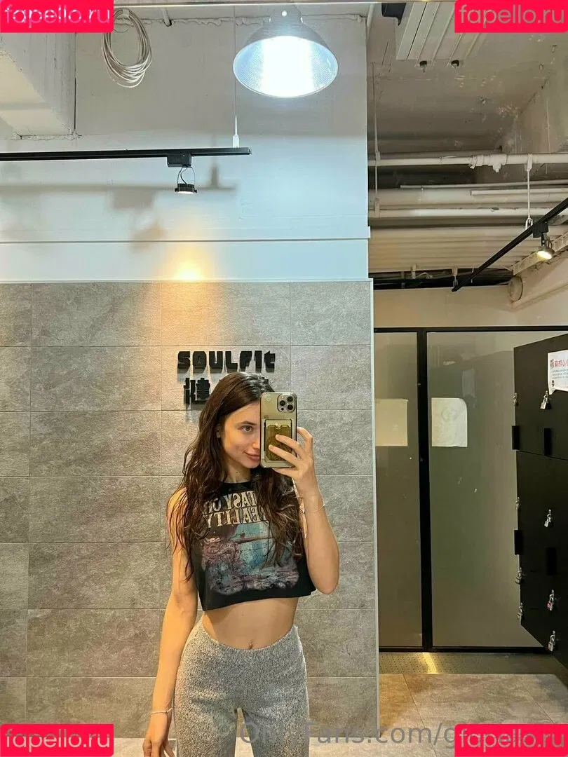 Gloria Sol / gloriasol / sonyafairy Onlyfans Photo Gallery 