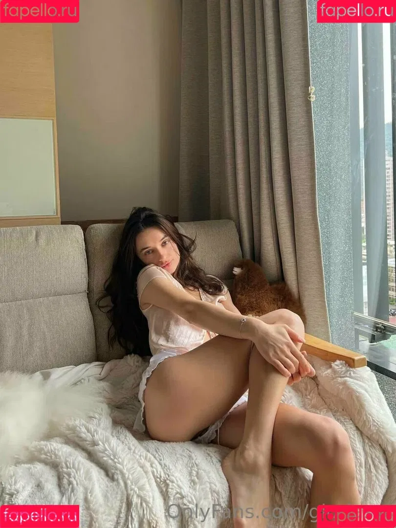 Gloria Sol / gloriasol / sonyafairy Onlyfans Photo Gallery 