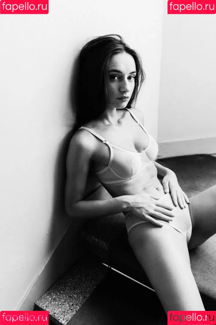 Gloria Sol / gloriasol / sonyafairy Onlyfans Photo Gallery 