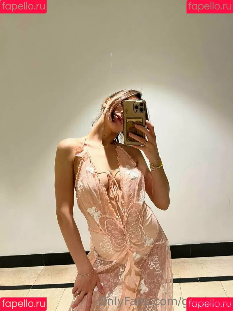 Gloria Sol / gloriasol / sonyafairy Onlyfans Photo Gallery 