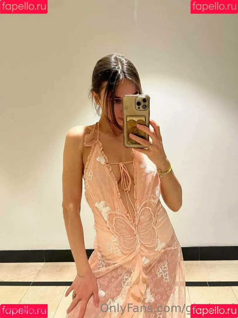 Gloria Sol / gloriasol / sonyafairy Onlyfans Photo Gallery 