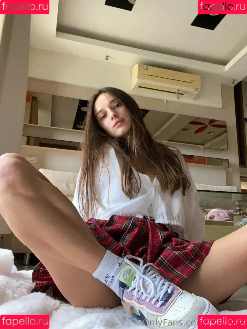Gloria Sol / gloriasol / sonyafairy Onlyfans Photo Gallery 