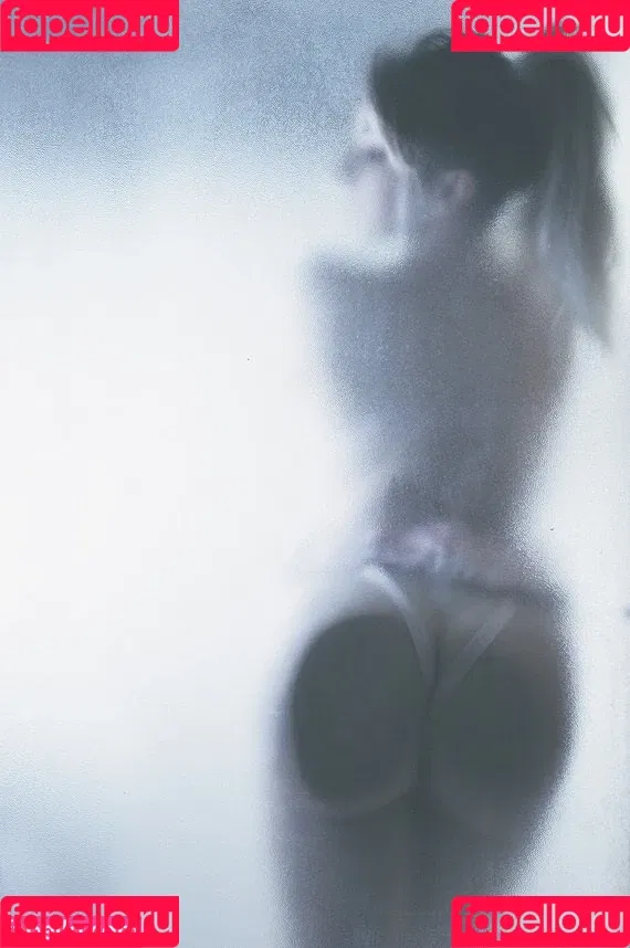 Deanna Davis / Itsrainingneon / itsrainingne0n Onlyfans Photo Gallery 