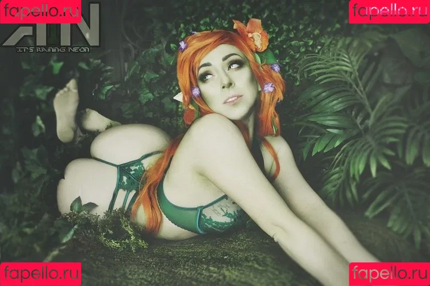 Deanna Davis / Itsrainingneon / itsrainingne0n Onlyfans Photo Gallery 