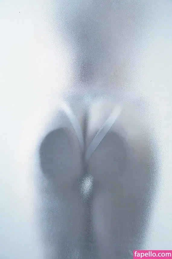 Deanna Davis / Itsrainingneon / itsrainingne0n Onlyfans Photo Gallery 