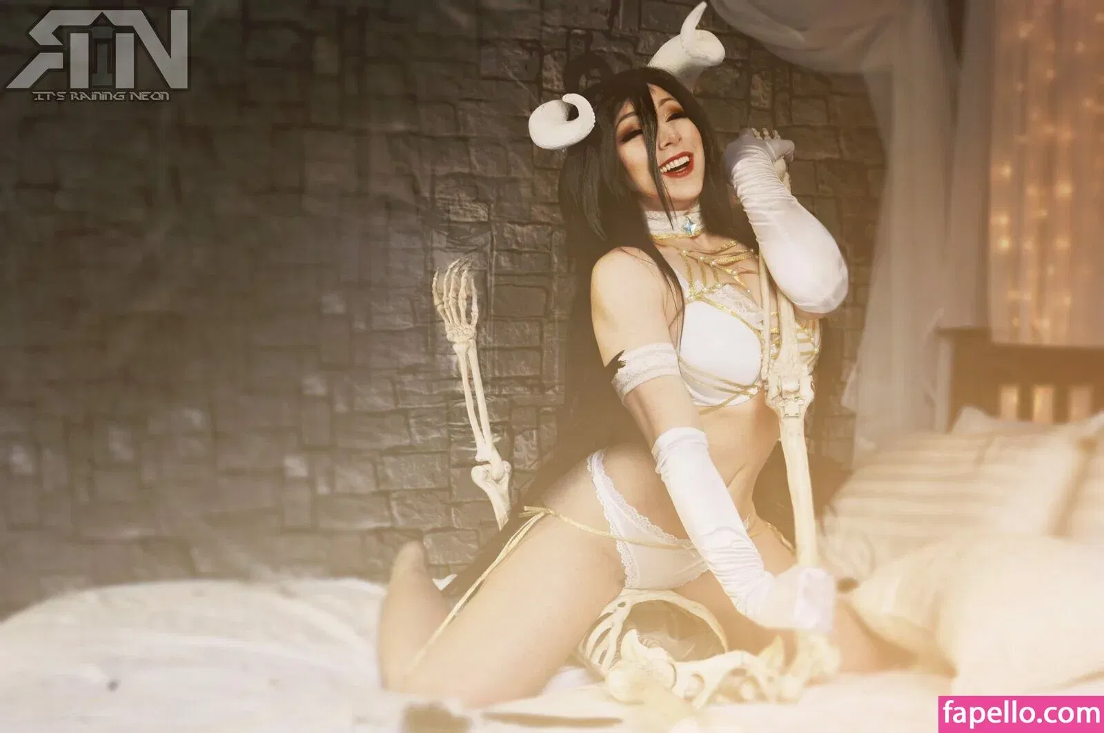 Deanna Davis / Itsrainingneon / itsrainingne0n Onlyfans Photo Gallery 