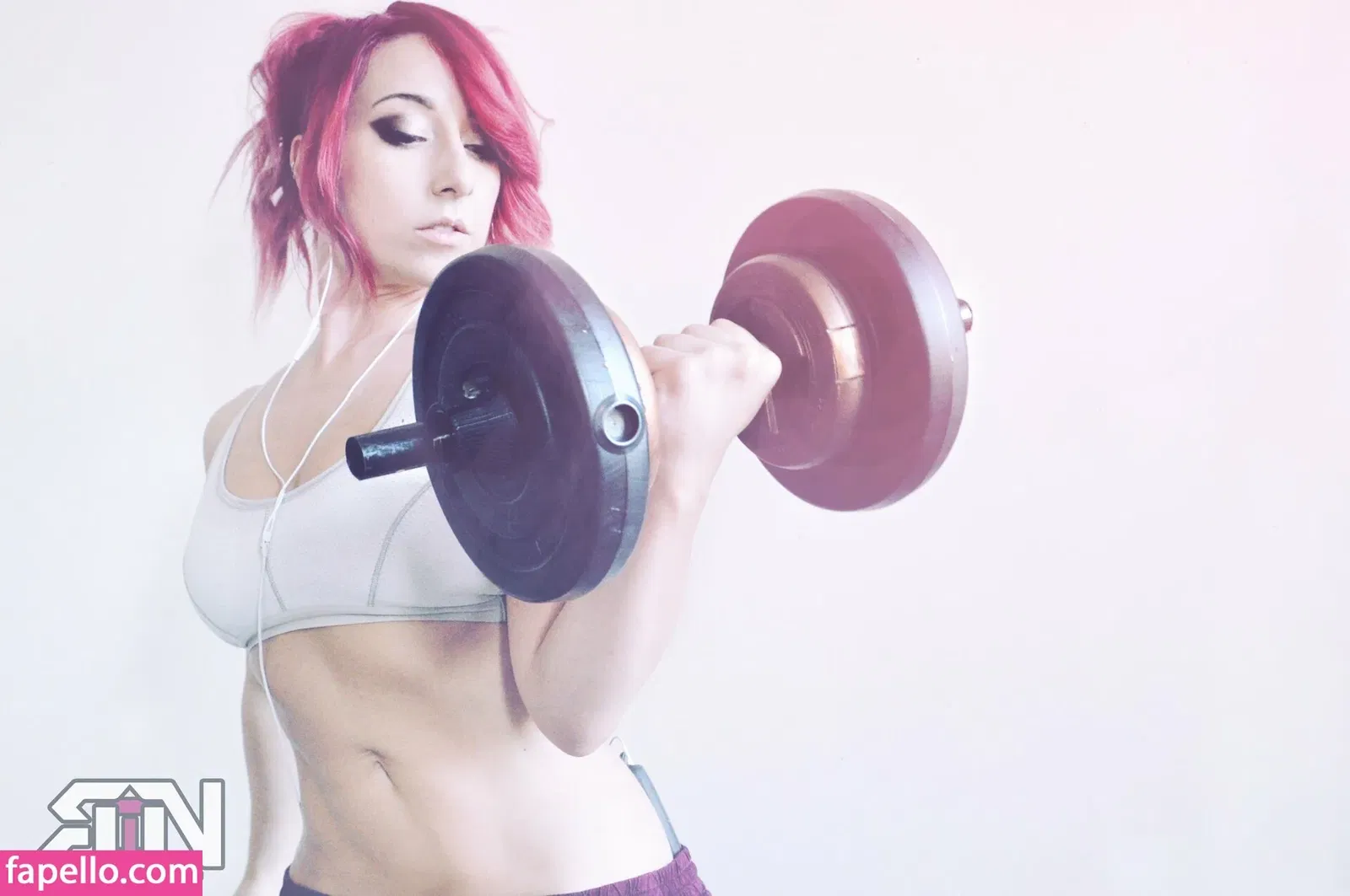 Deanna Davis / Itsrainingneon / itsrainingne0n Onlyfans Photo Gallery 