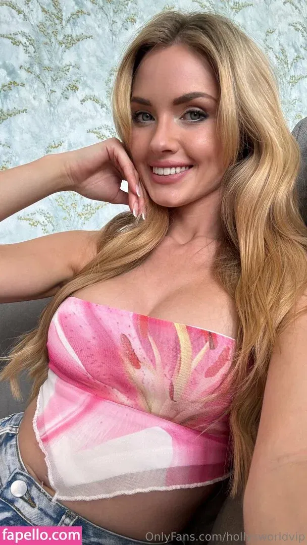 hollysworld___ / hollysworldvip Onlyfans Photo Gallery 