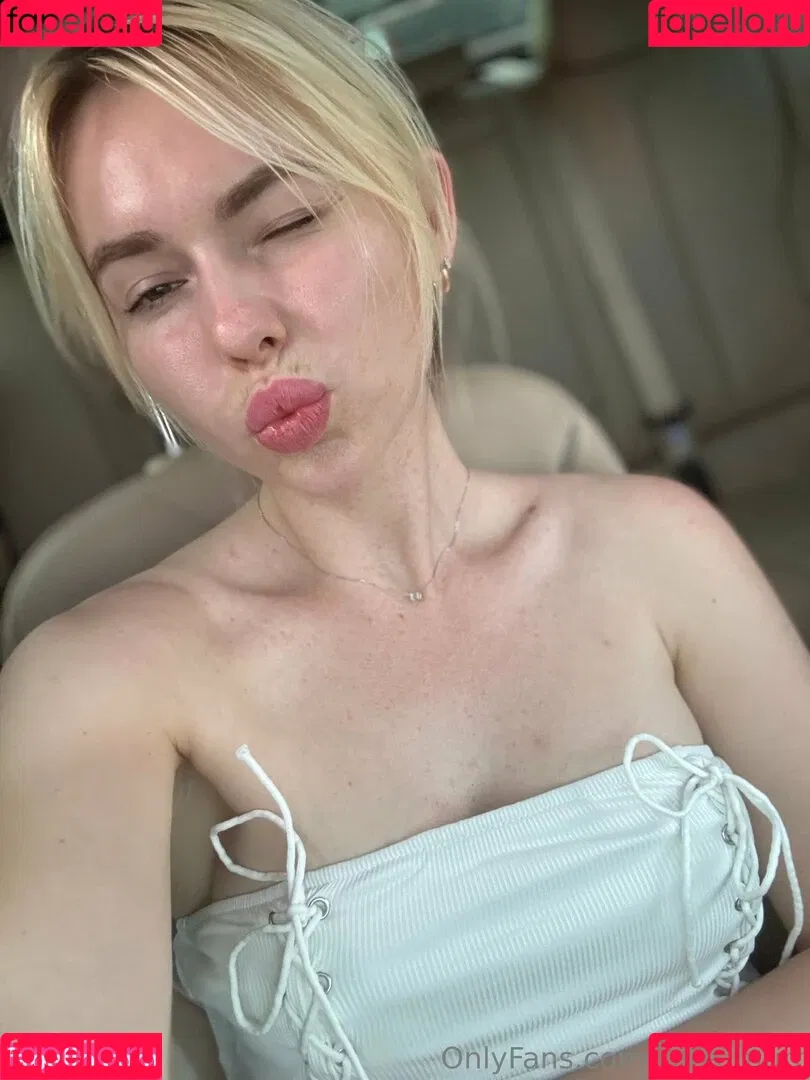 Kittie Sweetie / kate_murr Onlyfans Photo Gallery 