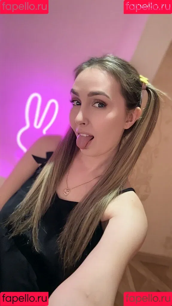 Alina Rai / AlinaRai / Sasha Paradise / alinarai07 Onlyfans Photo Gallery 