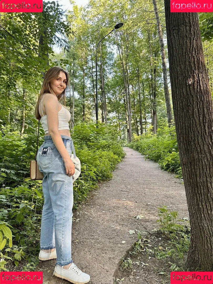 Alina Rai / AlinaRai / Sasha Paradise / alinarai07 Onlyfans Photo Gallery 