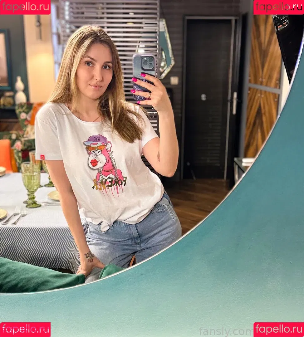 Alina Rai / AlinaRai / Sasha Paradise / alinarai07 Onlyfans Photo Gallery 