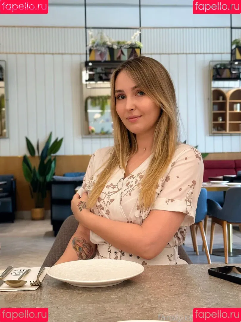Alina Rai / AlinaRai / Sasha Paradise / alinarai07 Onlyfans Photo Gallery 
