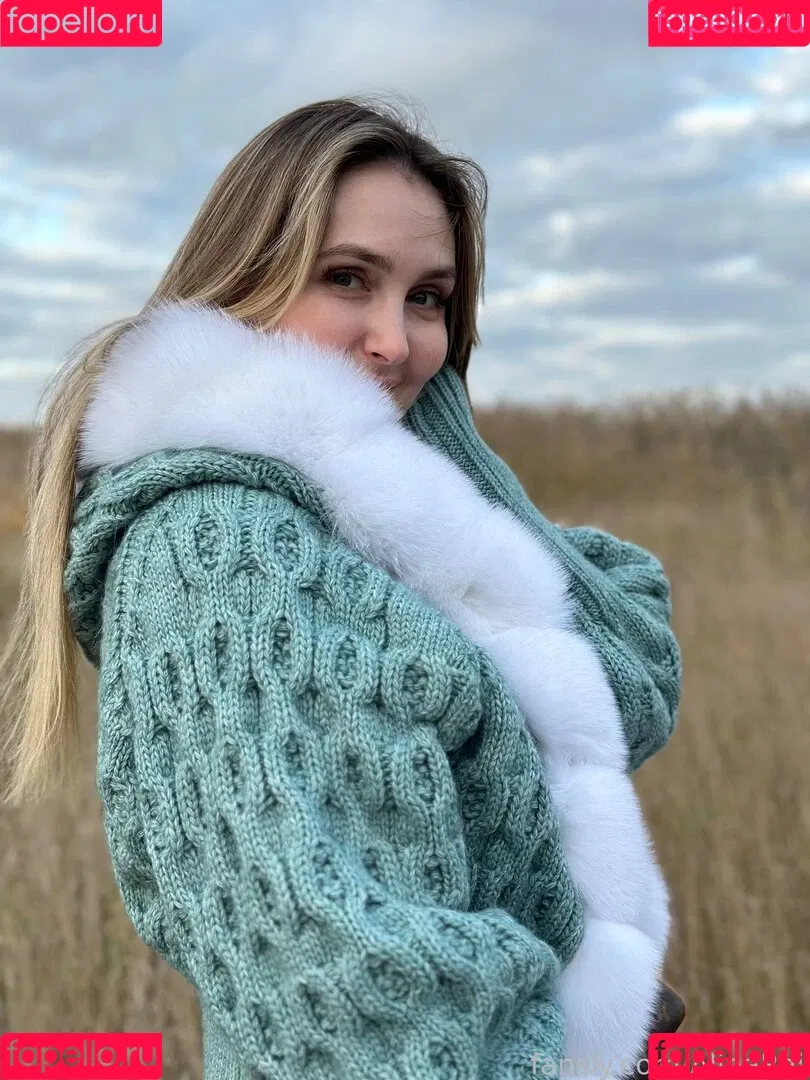 Alina Rai / AlinaRai / Sasha Paradise / alinarai07 Onlyfans Photo Gallery 