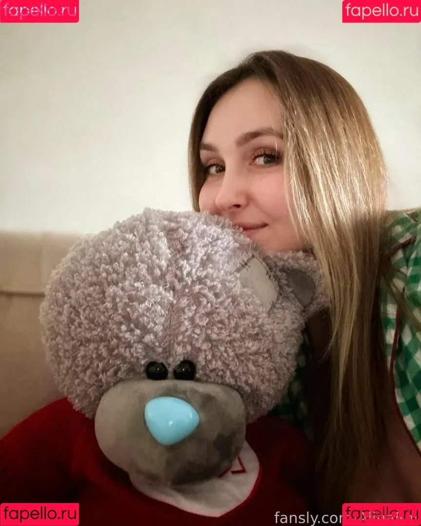 Alina Rai / AlinaRai / Sasha Paradise / alinarai07 Onlyfans Photo Gallery 